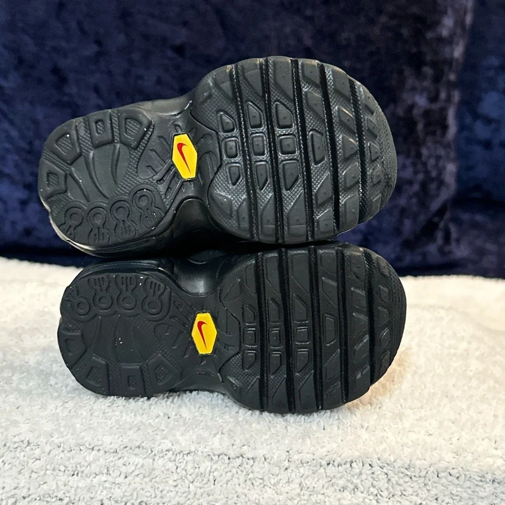 Nike Air Max Plus Td Triple Black Colorway Toddlers